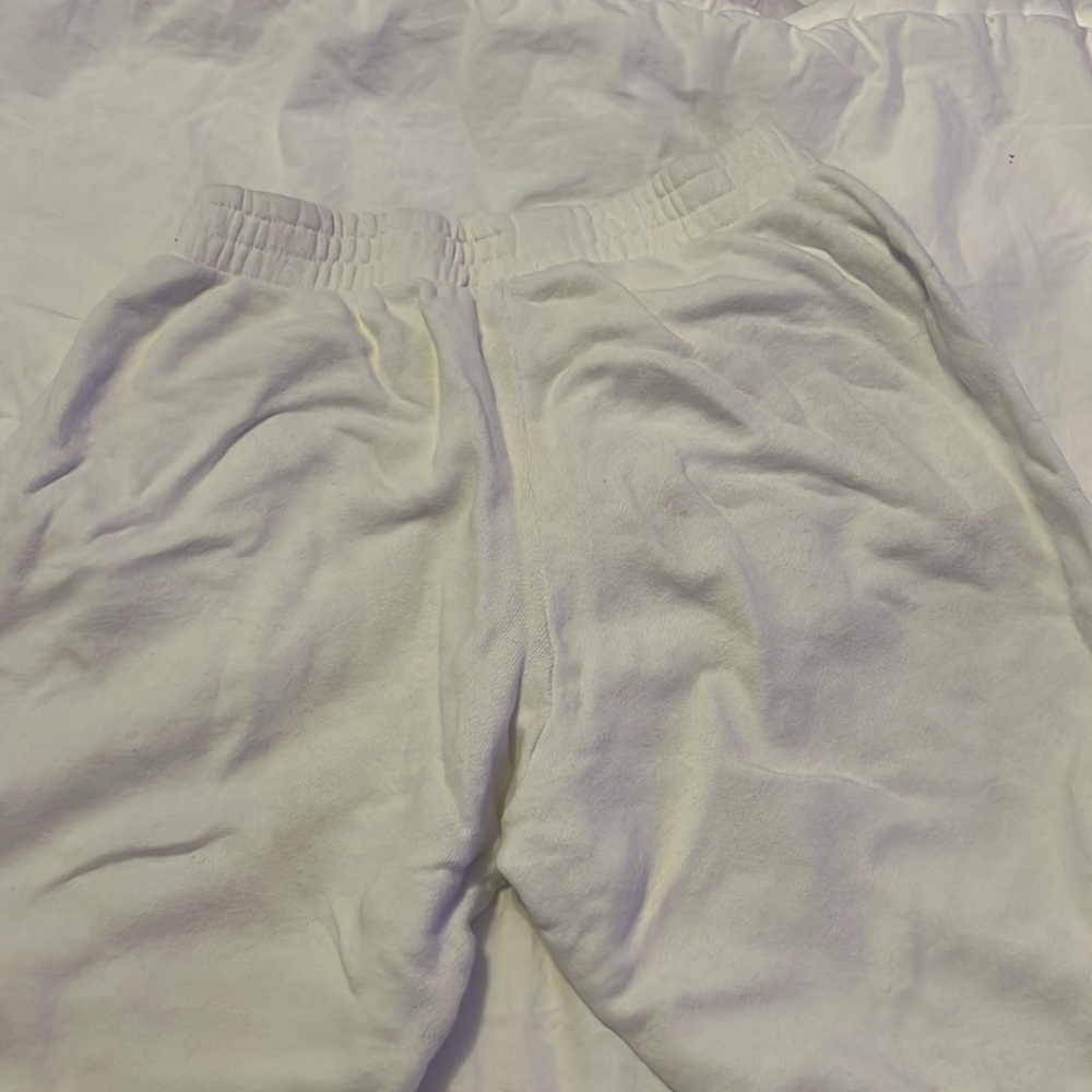 Brandy Melville Malibu Sweatpants - Picture 6 of 6